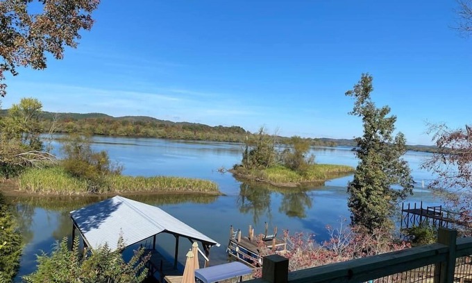 Decatur House | Pet-Friendly Chickamauga Lake House with Private Dock