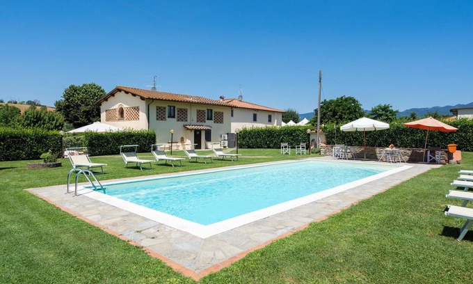 Borgo San Lorenzo House | Beautiful 5-Bedroom Retreat in Borgo San Lorenzo, FI