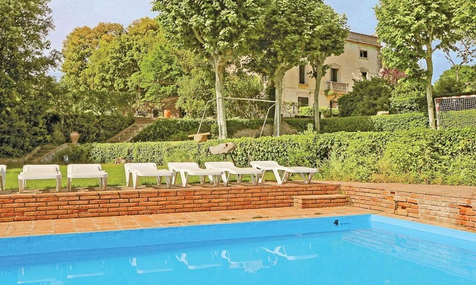Vilanova del Valles House | Relaxing Getaway with Private Pool and Pet-Friendly Amenities