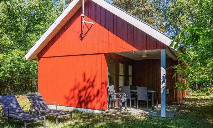 Oster Somarken House | Inviting Aakirkeby Home with Kitchen and Family-Friendly Perks