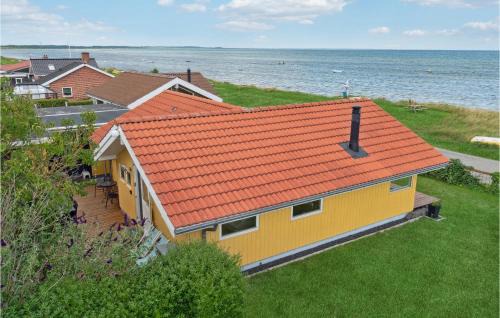 Allingabro House | Inviting Home in Allingåbro with Kitchen & Family Amenities