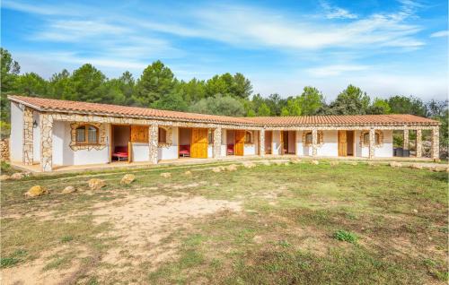La Riera de Gaia House | Cozy Home in Ardenya with Pool and Free Wifi Access