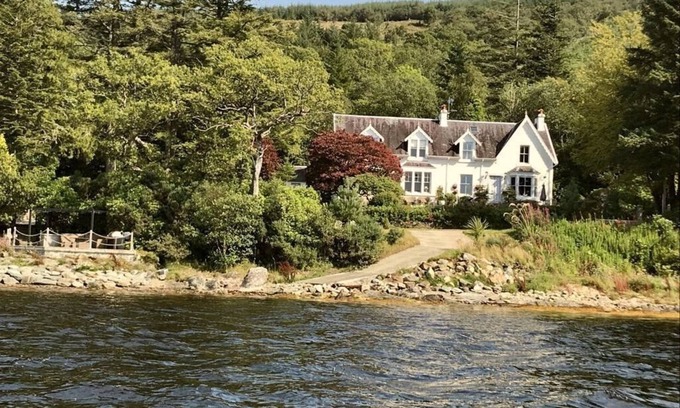 Cairndow House | Perfect Home in Prime Location - Rated 10/10 by Guests