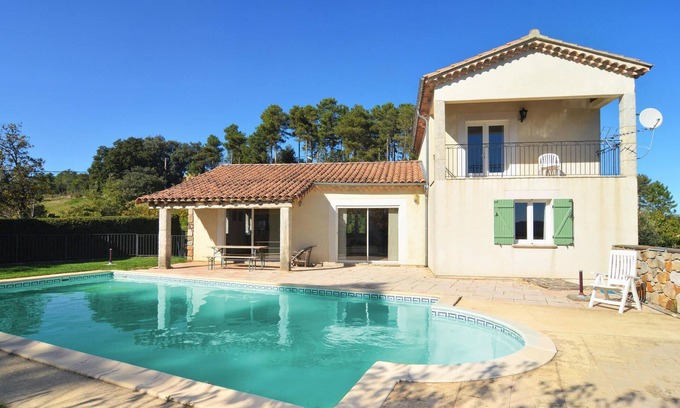 Bordezac House | Relaxing 3 Bedroom Retreat in Bordezac with Pool & Spa