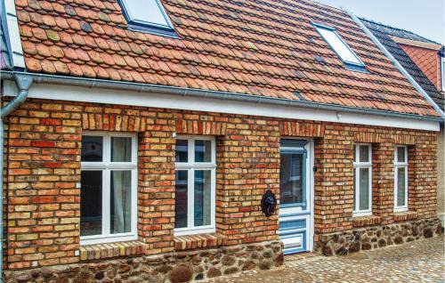 Buetzow House | Cozy Home in Bützow: Pet and Child Friendly Retreat