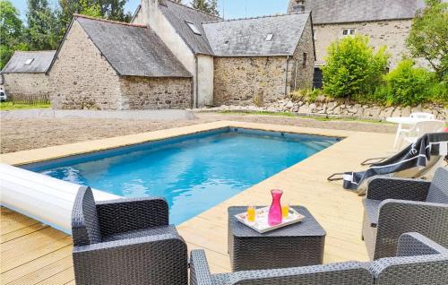 Canihuel House | Pet-Friendly Retreat in Canihuel with Heated Pool
