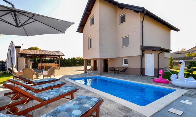Brckovljani House | Relaxing Vacation Home near Zagreb with Pool and Spa Access