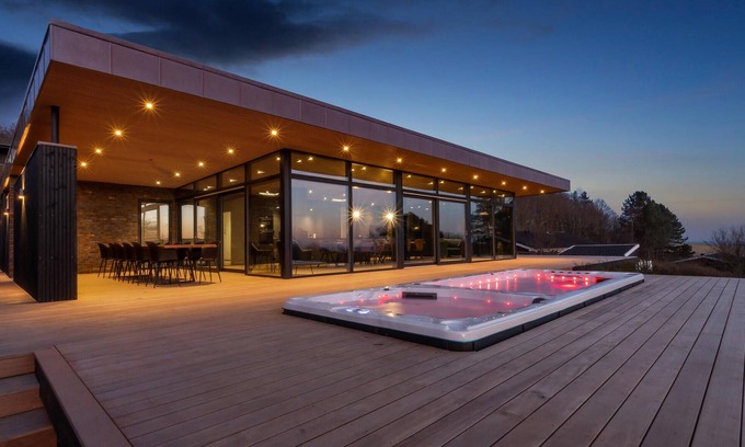 Knebel House | Stylish Vacation Haven with Ocean View, Pool & Spa