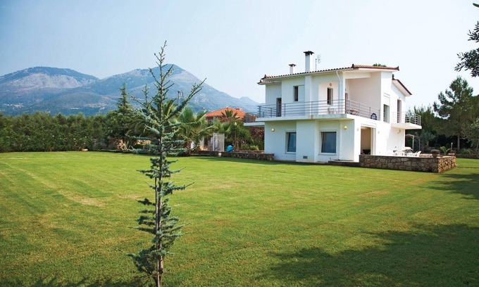 Kiparissia House | Beachfront Escape with Ocean Views and Top Guest Ratings