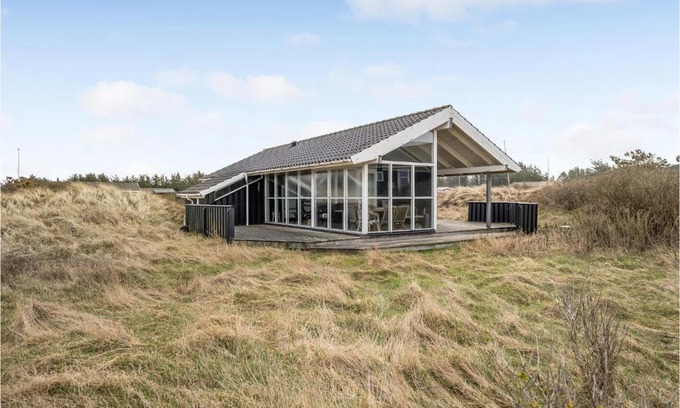 Hvorup Klit House | Pet-Friendly Retreat in Løkken with Wifi – Rated 9.5/10