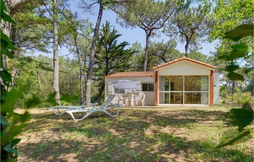 La Faute-sur-Mer House | Pet-Friendly Getaway at La Faute-Sur-Mer with Pool