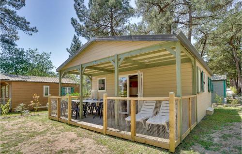 La Faute-sur-Mer House | Cozy Home in La Faute-Sur-Mer with Pool and Kitchen