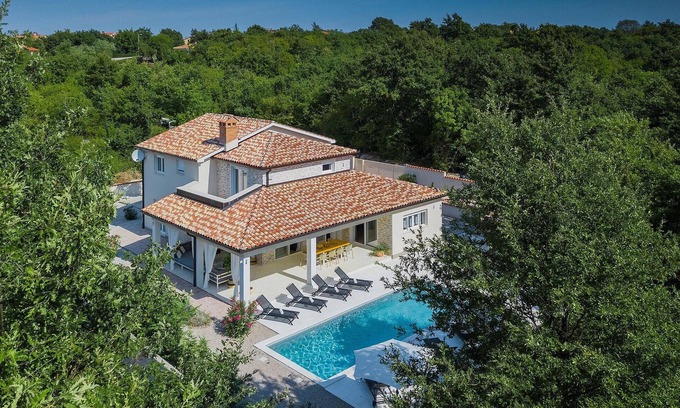 Presika House | 5 Bedroom Retreat in Labin - Rabac with Private Pool & Spa