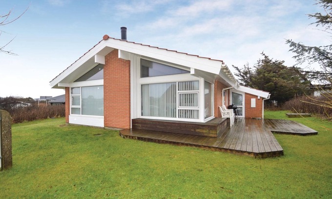 Lokken House | Beautiful 3 Bedroom Accommodation with Ocean Views in Løkken