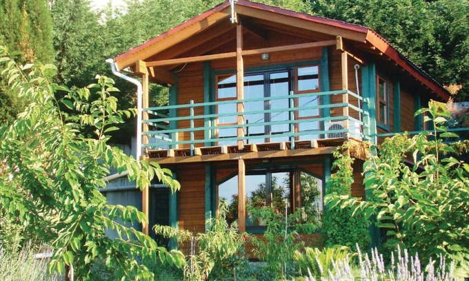 Molos House | Relaxing Getaway in Molos Kammena Vourla with Pool