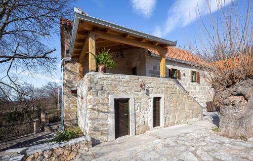 Sinj House | Family-Friendly 2 Bedroom Retreat in Obrovac Sinjski