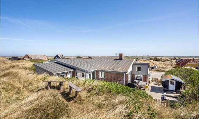 Houvig House | Tranquil Retreat in Ringkøbing: Pool & Wifi Access
