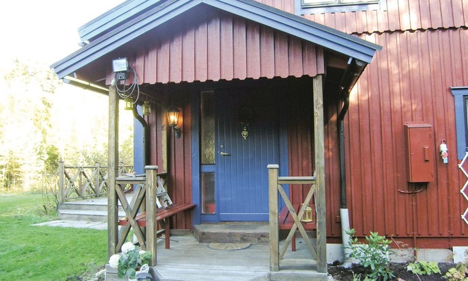 Starkeryd House | Relaxing Retreat Near Lake Linnesjön with Sauna Access