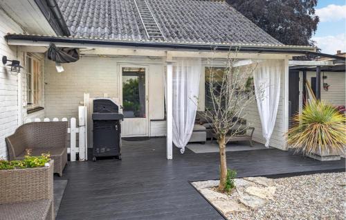 Tomelilla House | Cozy Home in Tomelilla with Kitchen and Family Amenities