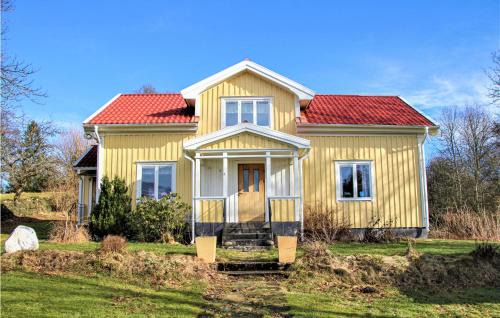 Torup House | Cozy Retreat in Torup with Wifi and Pet-Friendly Amenities