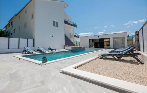Veliki Prolog House | Family-Friendly Getaway in Veliki Prolog with Pool
