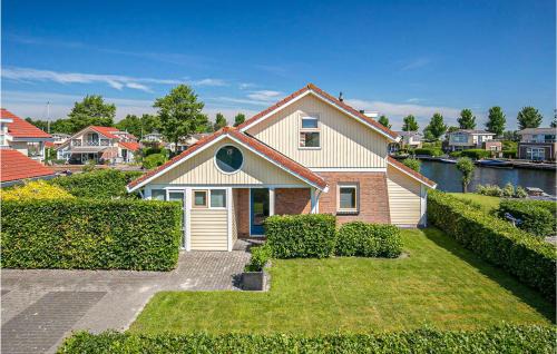 Workum House | Cozy Retreat in Workum with Wifi & Family-Friendly Amenities