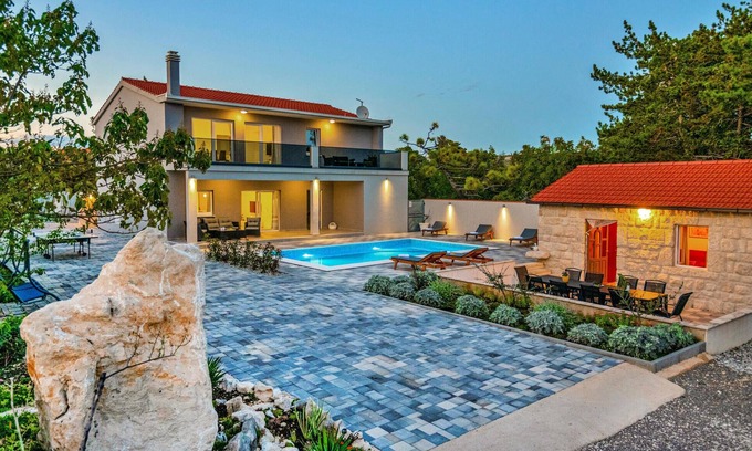 Zadvarje House | Unwind in a Fun Vacation Home with Pool and Spa Amenities