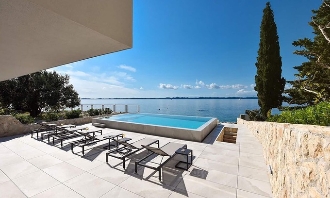 Zdrelac House | Awesome home in Zdrelac