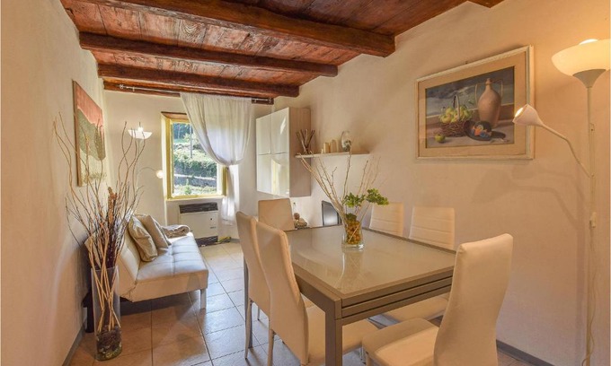 Ziona House | Inviting Home in Ziona with Free WiFi & Pet-Friendly