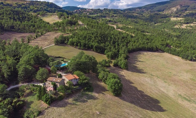 Pieve Santo Stefano House | Charming Stone Retreat Near Apennines with Pool & Spa