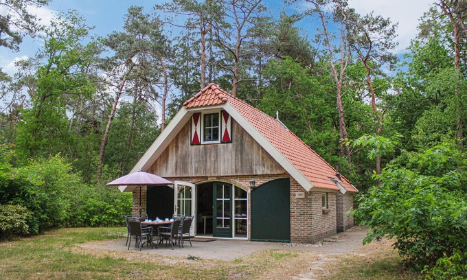 De Bult House | Relaxing Getaway at Buitengoed Fredesheim in Steenwijk