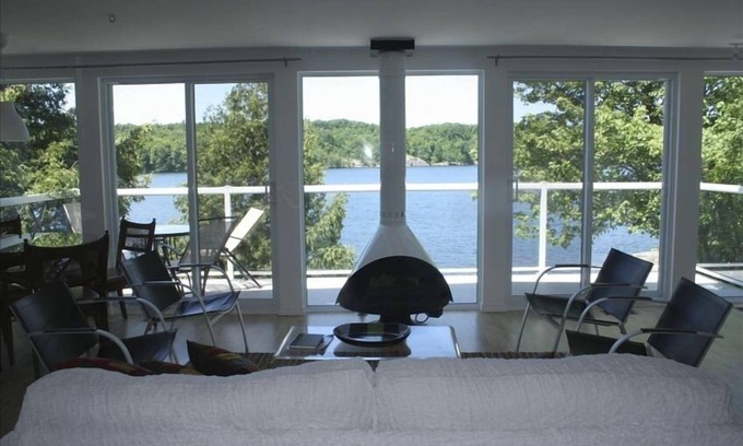 Frontenac Cottage | Lakefront Bliss: Modern 2BR with Views & Pet-Friendly Amenities