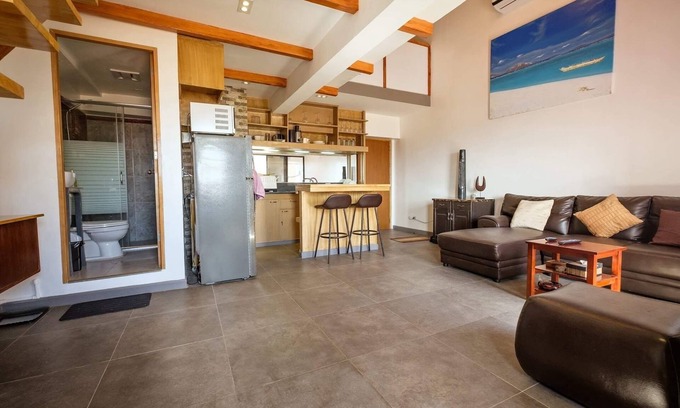 Mactan Export Processing Zone Condo | Convenient Loft Near the Airport with Pool Access