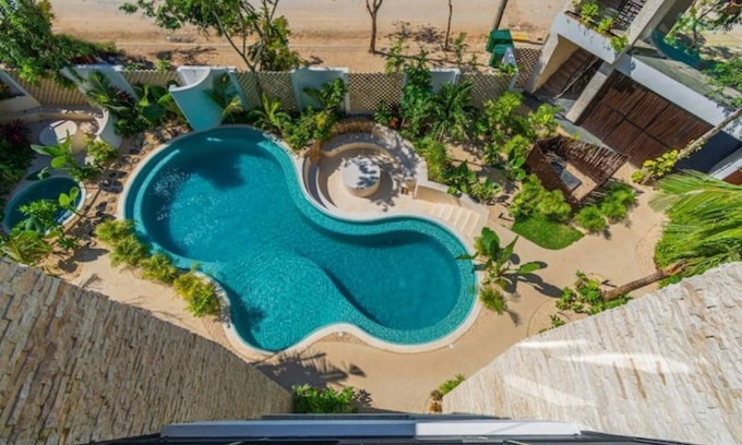 La Veleta Apartment | Private Pool Retreat at Moots 304 for Families