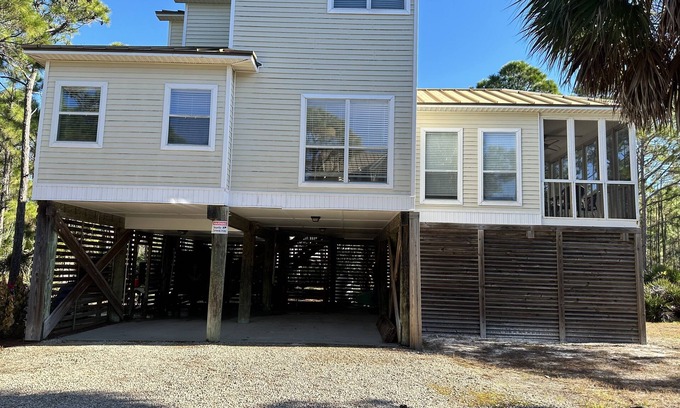 Plantation Cottage | Exceptional St George Island Home Steps from the Beach