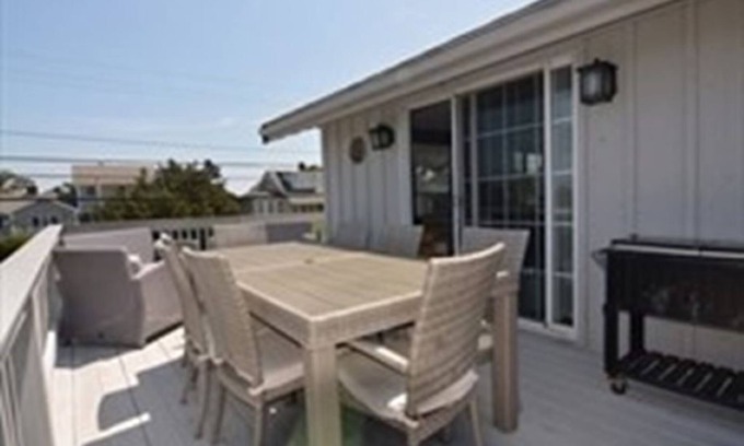 Humarock House | Scenic South River Views Just Steps from the Beach