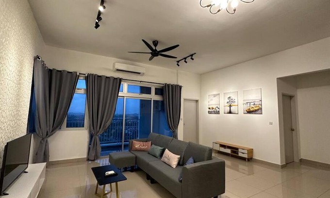 Setia Tropika Apartment | Relax at AX Residence: Family-Friendly with Pool Access