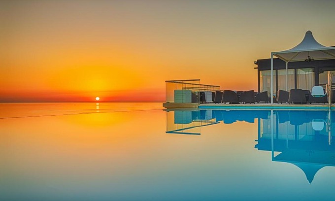 Sliema Hotel | Elegant AX The Palace: 5-Star Spa & Pool Retreat