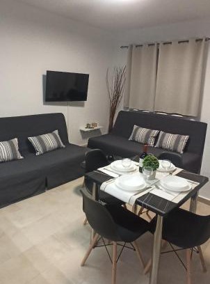 Maistros Apartment | Guest Rated: AXD Evangelia's Apartment with Breakfast