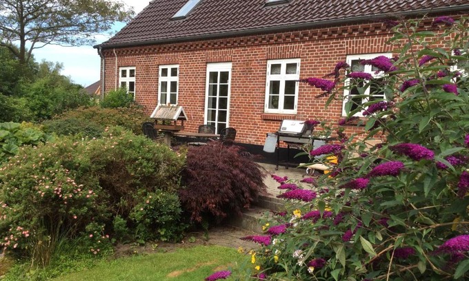 Outrup House | Family-Friendly Axelgaard Guest Rooms with Kitchen Access