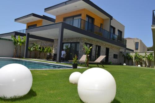 Cesme Villa | Experience Ayayorgi: Family-Friendly with Pool Access