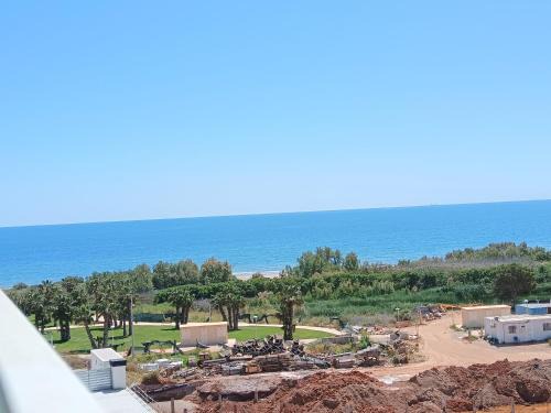 Cabanes Apartment | Experience Luxury on the Beach with Oceanfront Views