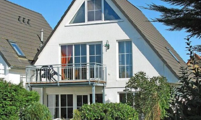 Breege House | Cozy Ayona Holiday Residence with Pet-Friendly Amenities