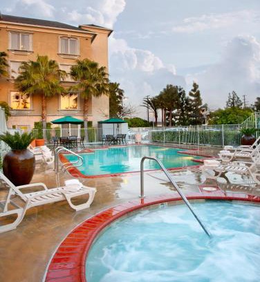 Platinum Triangle Hotel | Discover Ayres Hotel Anaheim: Pet Friendly & Family Fun
