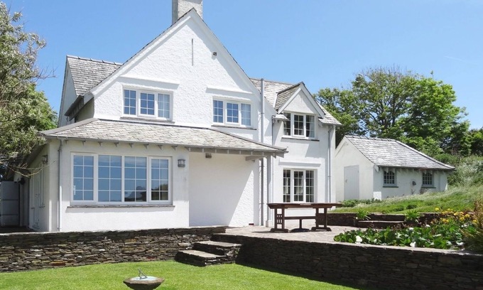 Ringmore Cottage | Pet-Friendly AYRMER PATH: Cozy Oceanfront Holiday Cottage