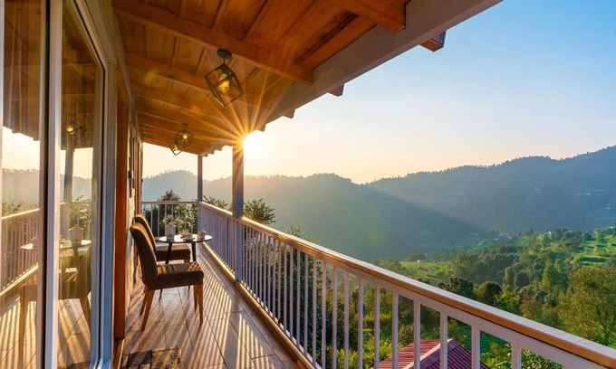 Kaul House | Guest Rated 10/10: Ayu Villa with Family-Friendly Amenities