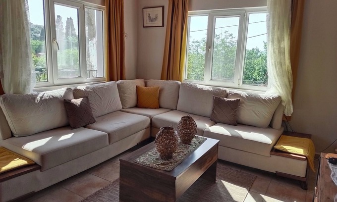 Ayvalik City Center House | Ayvalık Milda Konuk Evi