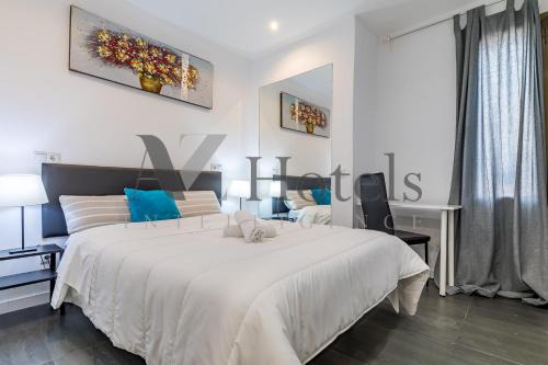 Canillas Hotel | Convenient Auto Check-in at AYZ Ulises Hotel