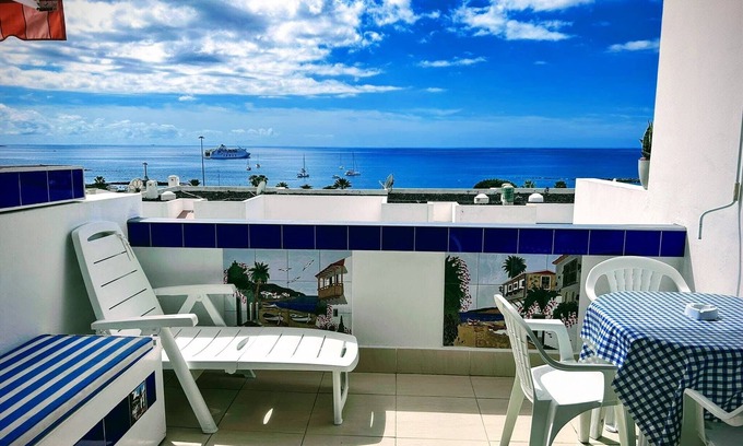 Arona Apartment | Ocean View Azahara III Studio, Playa Las Vistas - Pet Friendly