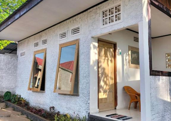 Pagar Alam House | Family-Friendly Retreat at Azalea2 with Pool & Kitchen